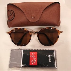 Brown Ray-Ban Sunglasses